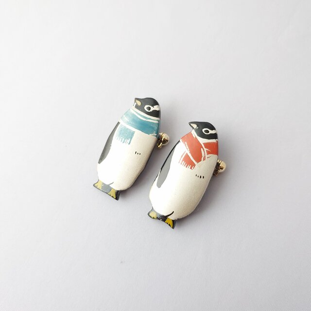 マフラージェンツーペンギン 漆ブローチ | iichi 日々の暮らしを