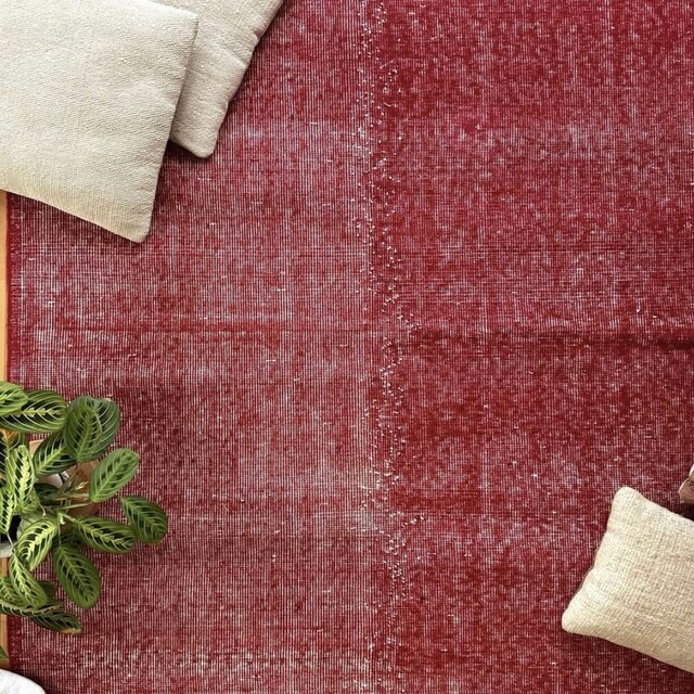 121×205 レッドオーバーダイ ワンカラーラグ トルコヴィンテージラグ