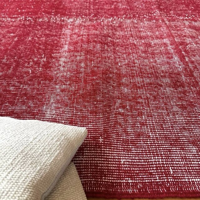 121×205 レッドオーバーダイ ワンカラーラグ トルコヴィンテージラグ