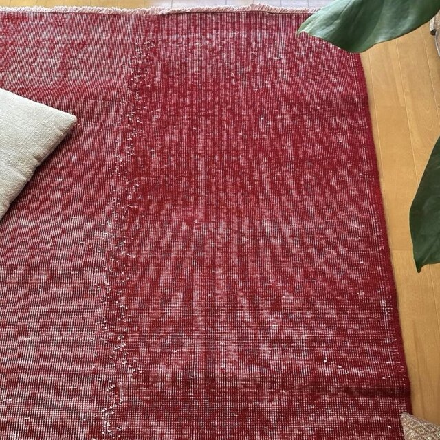 121×205 レッドオーバーダイ ワンカラーラグ トルコヴィンテージラグ