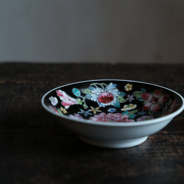 シノワズリな雰囲気◇中国景徳鎮 花文色絵小皿 中華料理 チャイナ
