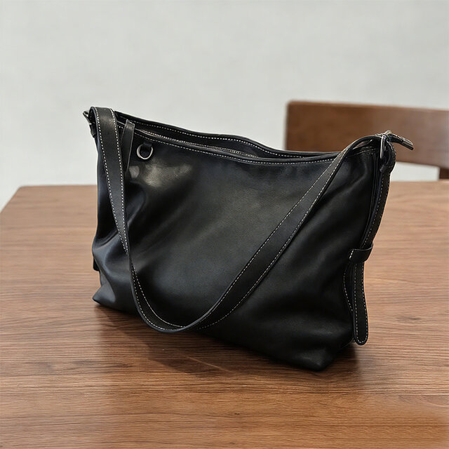 本革レザー 軽量 高品質 ショルダーバッグ 手作り 通勤 大容量
