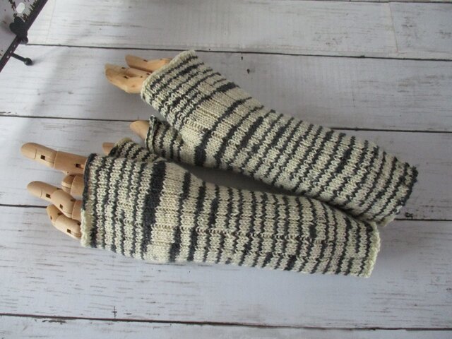 手編みハンドウォーマー 手編みハンドウォーマー Opal KFS 269 オスカー | iichi 日々の暮らし