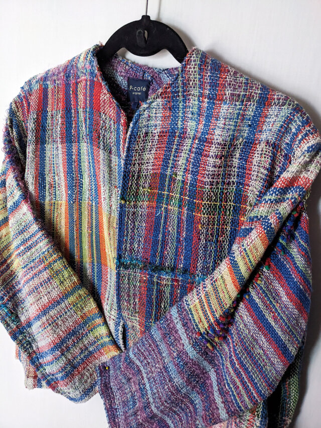 さをり織　手織り　ウール混ノーカラージャケット 紫 ピンク系 さをり織 手織り ウール混ノーカラージャケット 紫 ピンク系