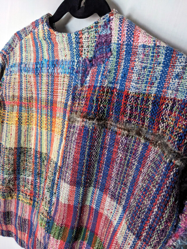 鮮やかな手織りのノーカラージャケット さをり織り | iichi 日々の