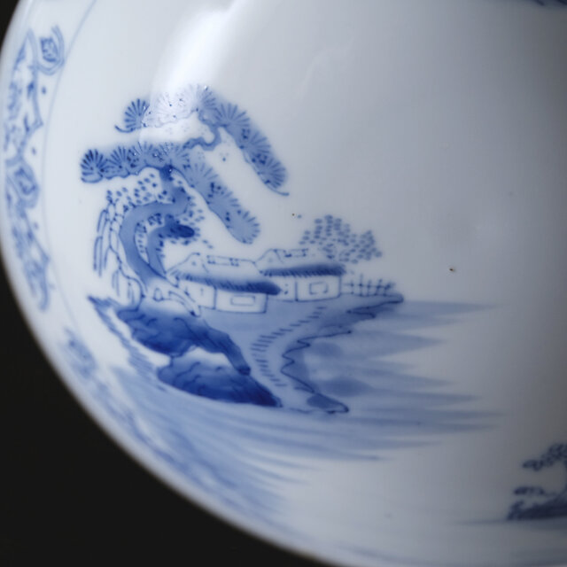 素朴な風景図◇縁はオリエンタルな文様。瀬戸焼 時代染付印判大鉢 碗