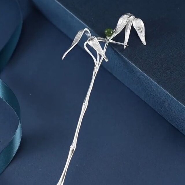 竹のかんざし - 自然の息吹を感じさせる一品 K210 | iichi 日々の