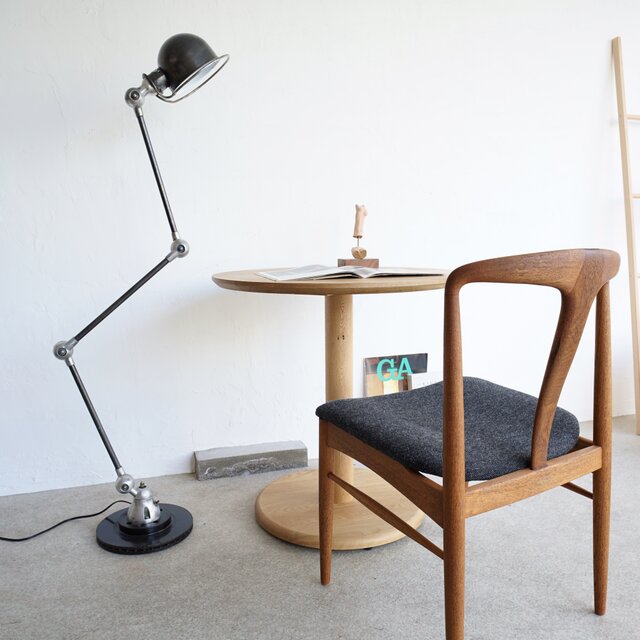 総無垢材 直径70cm オーク材 ラウンドテーブル 丸テーブル カフェ