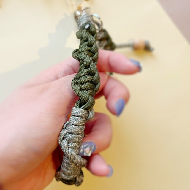 パラコード スマホストラップ ハンドストラップ バッグチャーム