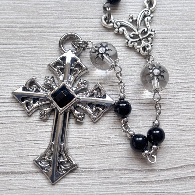 オニキスのロザリオ | iichi 日々の暮らしを心地よくするハンドメイド