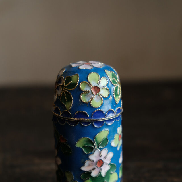 青に草花◇中国七宝焼 小物入れ 楊枝入れ チャイナレトロ シノワズリ