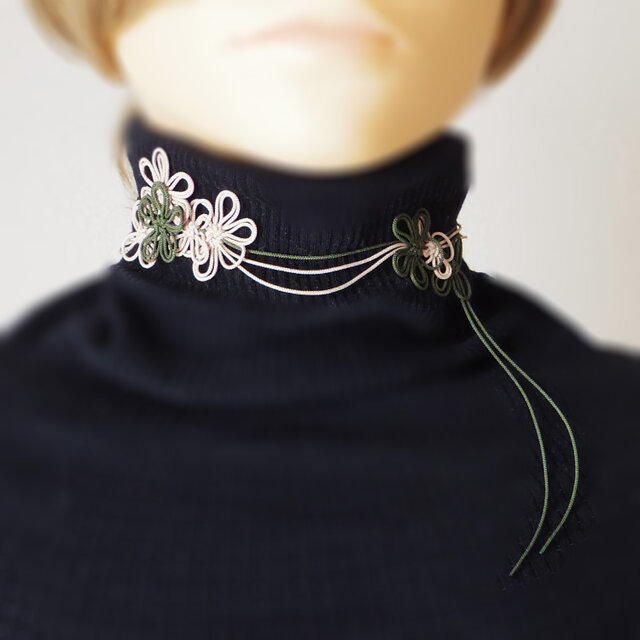 新作】チョーカー「爛漫と萌」（深緑×薄茶） | iichi 日々の暮らしを