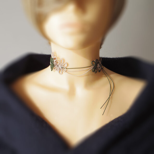 新作】チョーカー「爛漫と萌」（深緑×薄茶） | iichi 日々の暮らしを