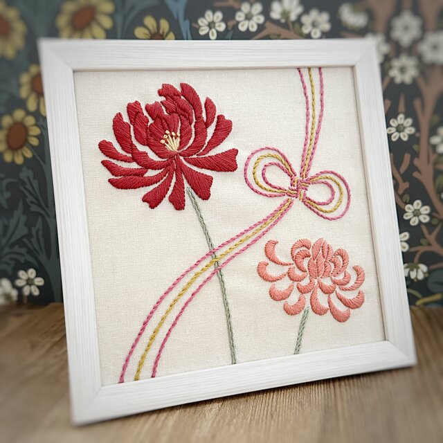 刺繍キット】花舞う刺繍のスクエアフレーム | iichi 日々の暮らしを