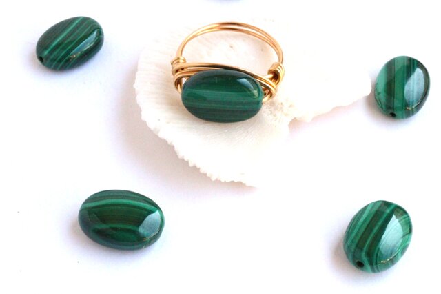 マラカイト オーバル Wire Ring | iichi 日々の暮らしを心地よくする