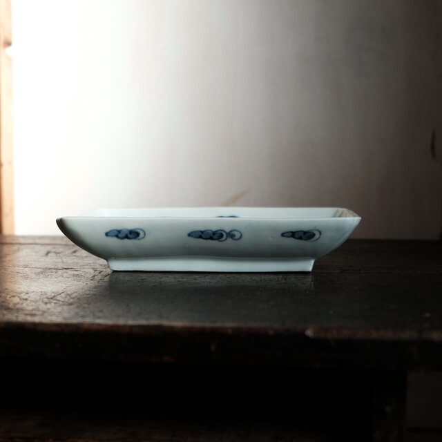 成化年製◇古伊万里 花文染付長方皿 刺身皿 骨董・antiques 古民家 古