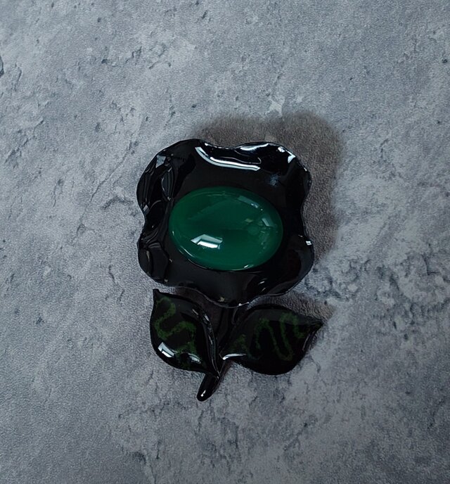 グリーンオニキスの花 | iichi 日々の暮らしを心地よくする