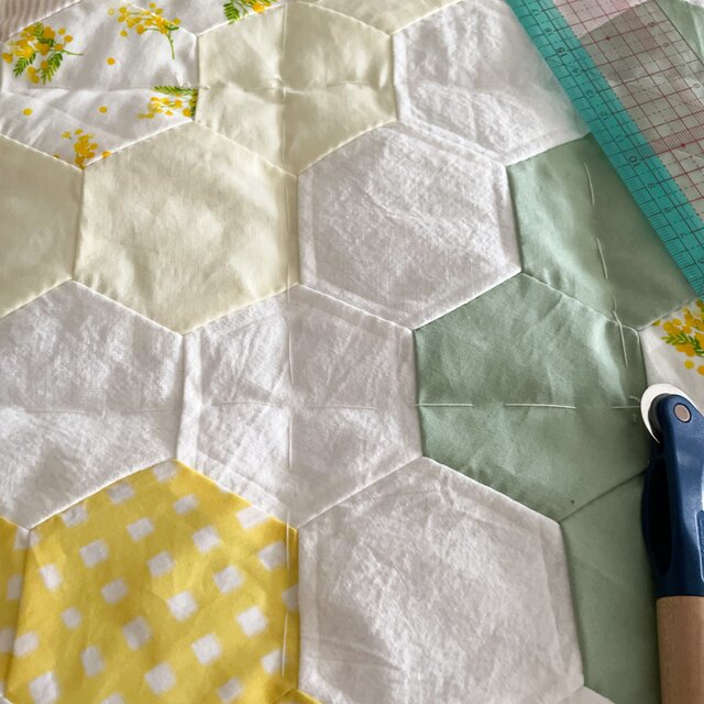 ミモザ咲く＊一点ものパッチワークキルト | iichi 日々の暮らしを