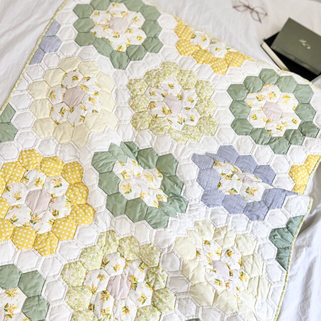 ミモザ咲く＊一点ものパッチワークキルト | iichi 日々の暮らしを