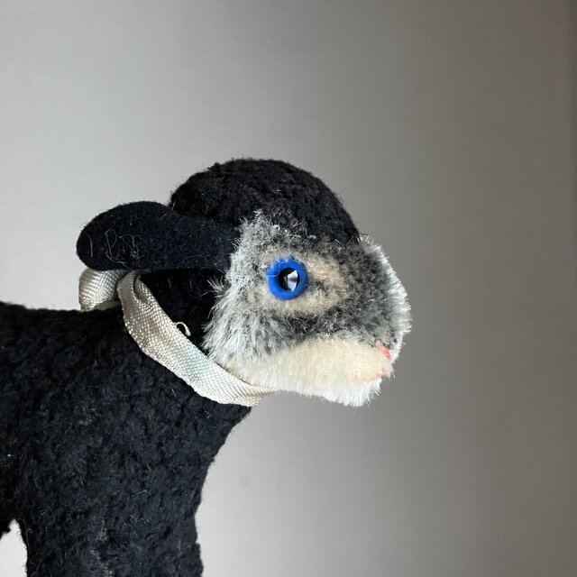 黒いアンティークひつじちゃん シュタイフ 黒ひつじの Swapl ドイツ ヴィンテージ | iichi 日々の