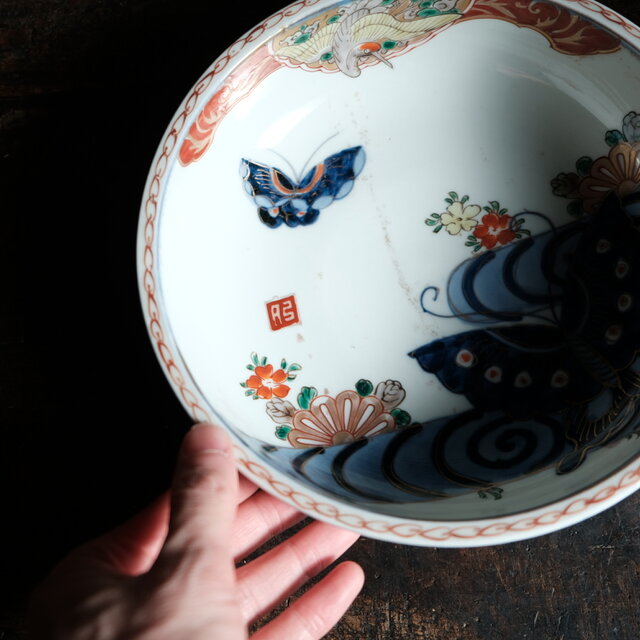 花と鶴と蝶々◇伊万里 花蝶文赤絵金彩浅型大鉢 碗 骨董・antiques 器
