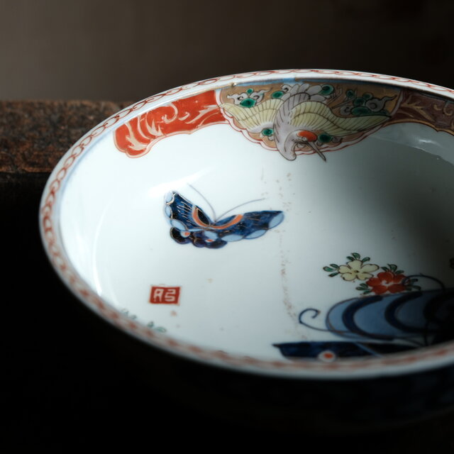 花と鶴と蝶々◇伊万里 花蝶文赤絵金彩浅型大鉢 碗 骨董・antiques 器