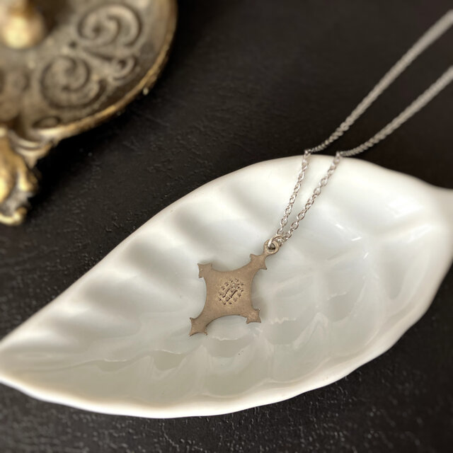フランス製 メダイ] croix necklace silver*sapphire | iichi 日々の