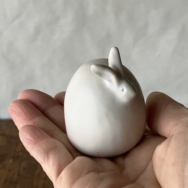 ウサギ 白 置物 | iichi 日々の暮らしを心地よくするハンドメイドや