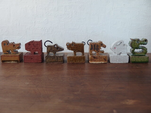 2026年 令和8年 干支 午 マンガン釉 黒馬 十二支 | iichi 日々の暮らし