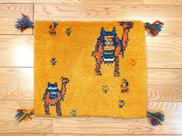 ペルシャ ギャッベ ミニマット ラグ 横44x38㎝ 2匹のラクダ ヤギ 生命