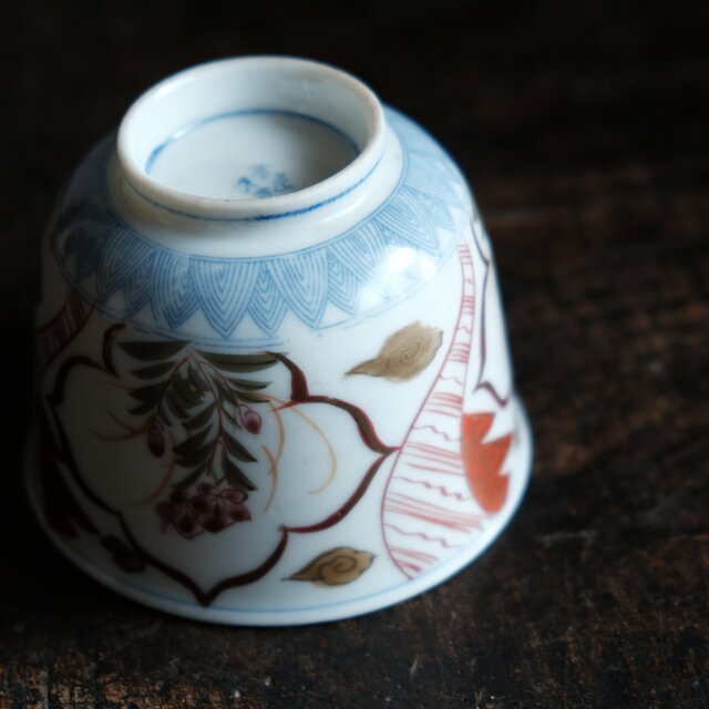 窓絵に花◇冨貴長春。瀬戸焼 色絵金彩猪口 向付 松竹梅 骨董・antiques