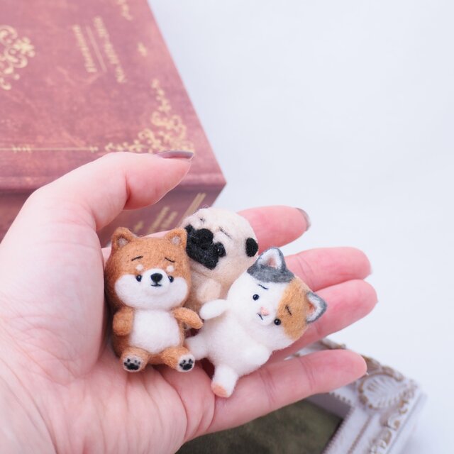 受注制作】 ぬいぐるみ風まゆねこ(三毛猫・白猫・黒猫・ロシアンブルー