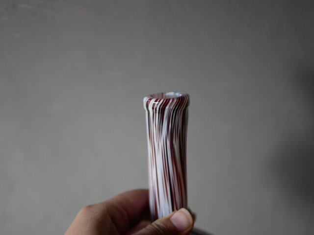 クリシー フラワーベース フランスヴィンテージ ブロカントのある