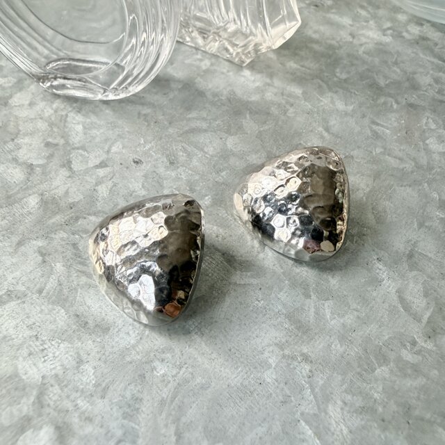 P750-ヴィンテージピアス U.S.A. 80's Silver Tone Hammered Texture