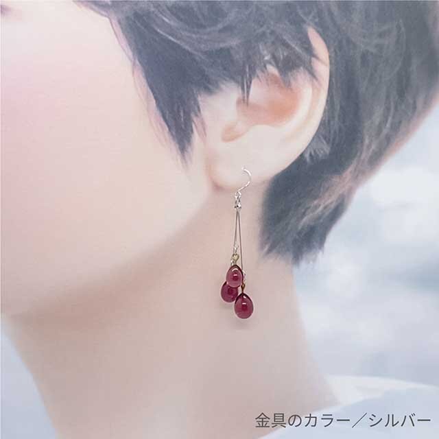 手づくりガラスの【雨だれピアス】アメジスト ☆金具変更OK ドロップ