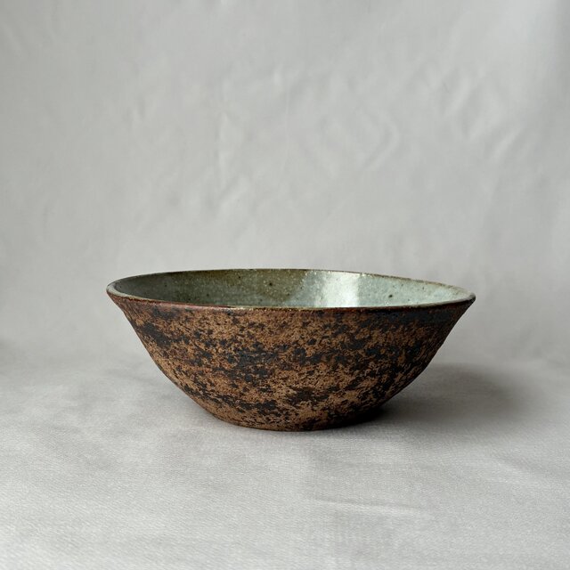 赤鉢（大） | iichi 日々の暮らしを心地よくするハンドメイドや