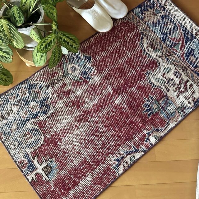 52×96 エンジ色 ボタニカル 擦れシャビー トルコヴィンテージラグ