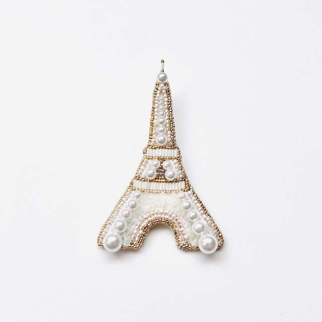 ビーズ刺繍 ブローチ【エッフェル塔】 ― Paris, en perles ― | iichi