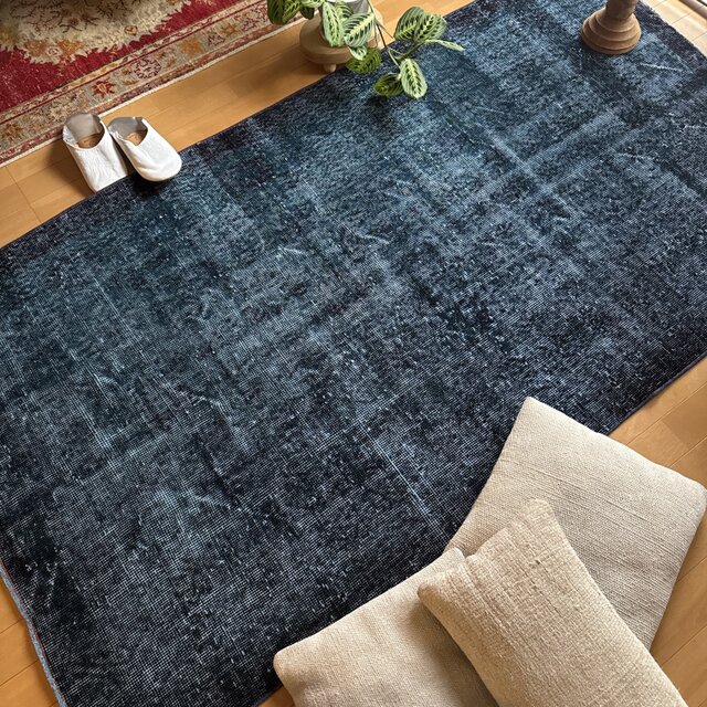 貴重110×198 デニムブルー藍色オーバーダイ トルコヴィンテージラグ
