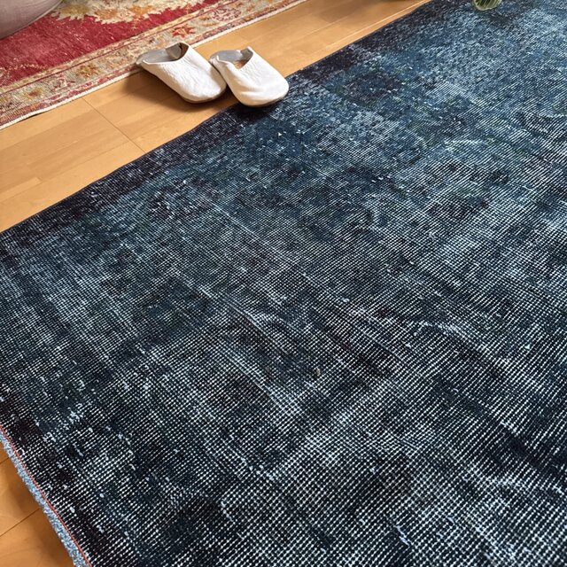 貴重110×198 デニムブルー藍色オーバーダイ トルコヴィンテージラグ