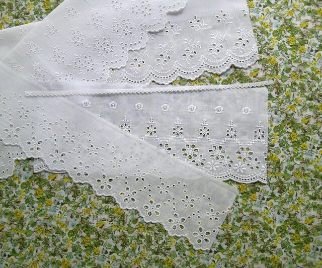 A・・さまオーダー」cutwork刺繍×linen PenCase | iichi 日々の暮らし