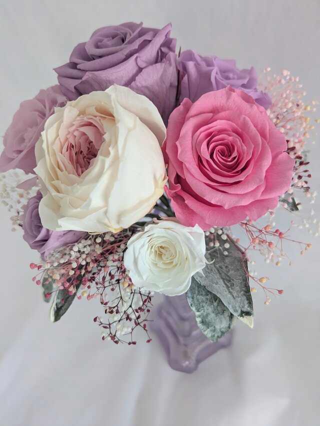 プリザーブドフラワー花束／パープルピンクローズとかすみ草のふんわりエレガンス プリザーブドフラワー花束／パープルピンクローズとかすみ草のふんわり