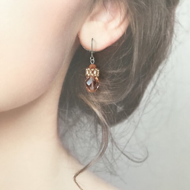 ツイスト ガラス ピアス ピンク さくら色 桜 ペール 春 | iichi 日々の