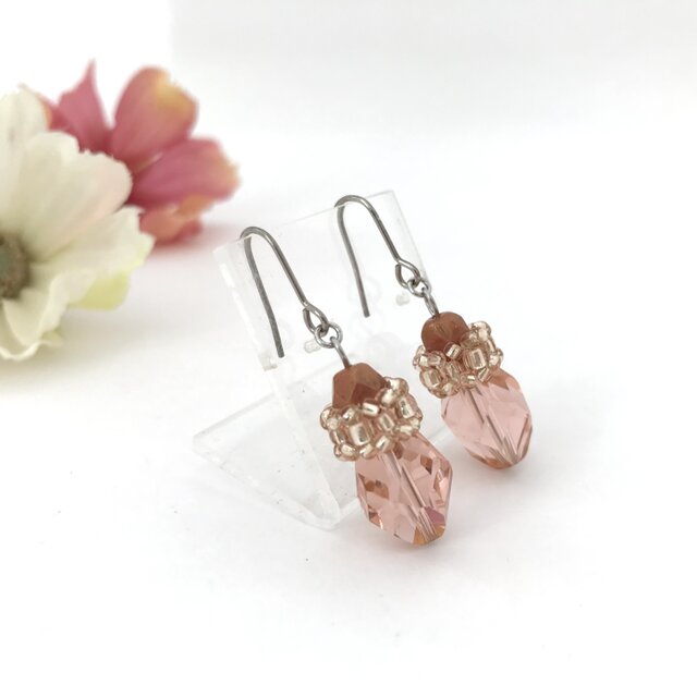 ツイスト ガラス ピアス ピンク さくら色 桜 ペール 春 | iichi 日々の