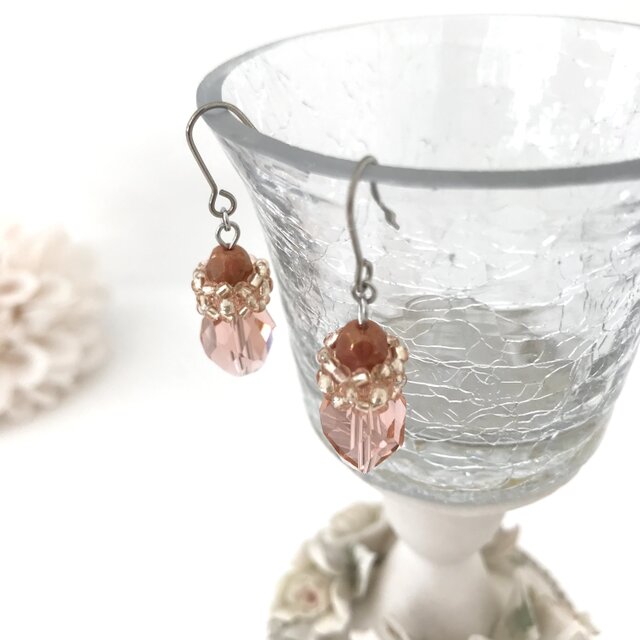 ツイスト ガラス ピアス ピンク さくら色 桜 ペール 春 | iichi 日々の