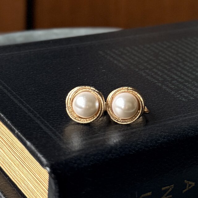 Y1226-ヴィンテージイヤリング U.S.A. Faux Pearl Gold Tone Twisted