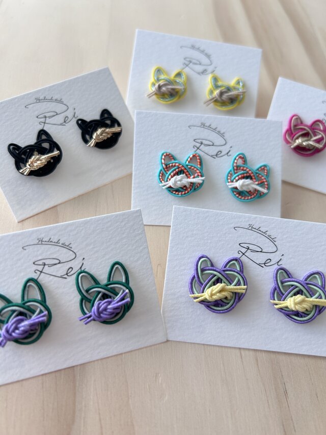 猫の水引ピアス | iichi 日々の暮らしを心地よくするハンドメイドや