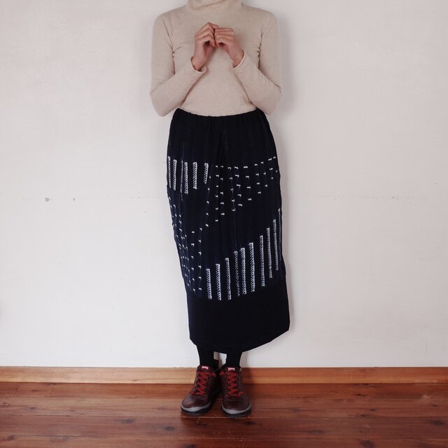 ハンドメイド 藍染 手染め絞り染め パッチワークロングフレアスカート