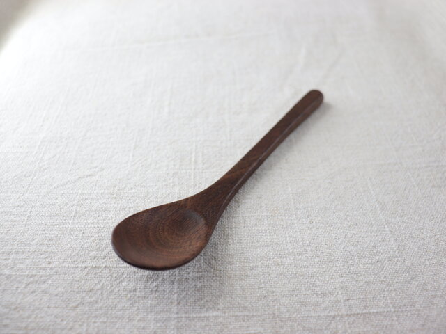 ウォールナットのミドルスプーン | iichi 日々の暮らしを心地よくする