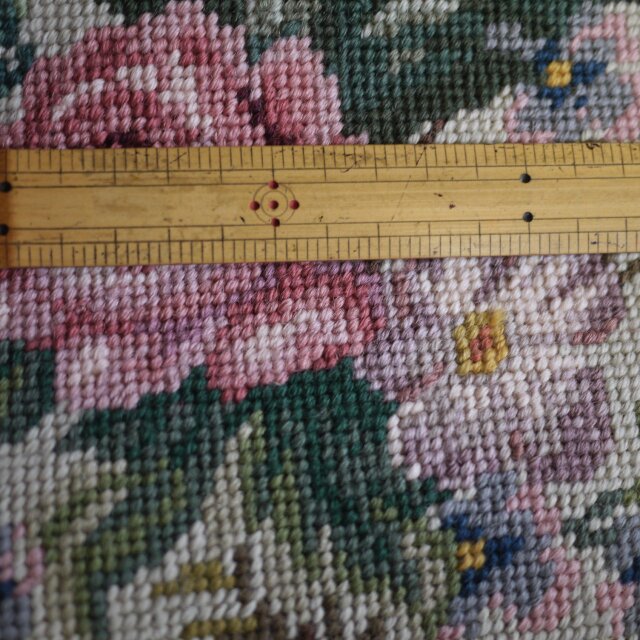 刺繍タペストリー　ベルプル 刺繍のタペストリー ベルプル ミディポワン ドイツ | iichi 日々の